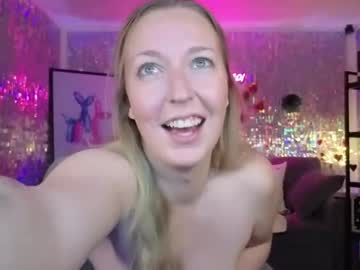 lucyallen4201's chat room