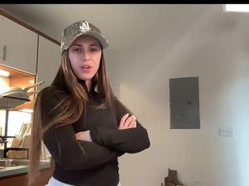 laylahlaylah1's chat room