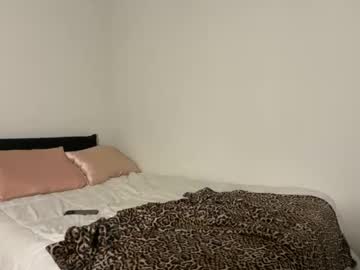 kendallmonroee's chat room