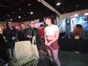 tiggerrosey's chat room