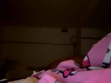 cutieeeva's chat room