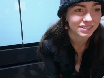 chroniclove's chat room