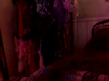 underground_babe's chat room