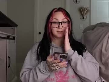 iveyjade33's chat room