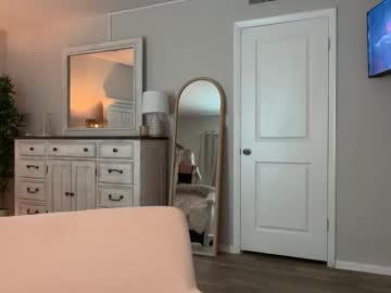 roxyrain2736's chat room