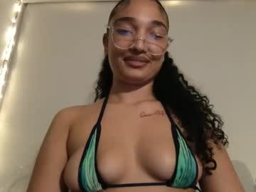 rosalinatoosexy's chat room