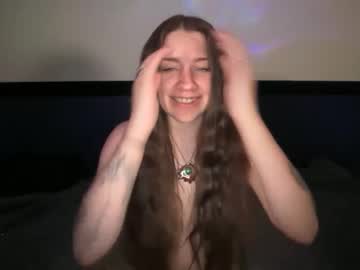 hannahtaylorr's chat room