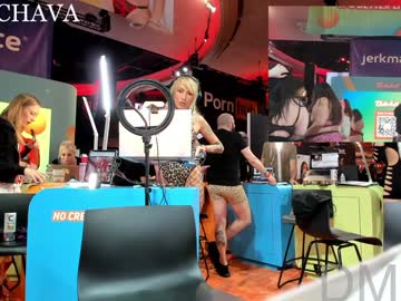 frenchava's chat room