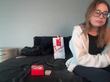 miamoorexo's chat room