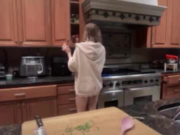 lunarose17's chat room