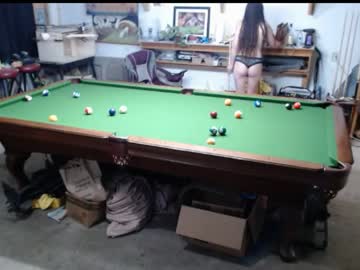 rosegold18's chat room