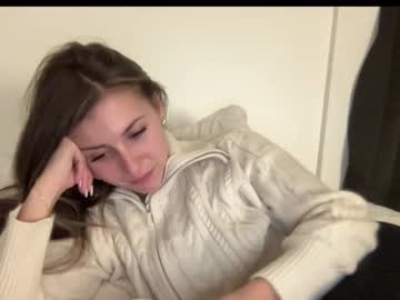 laylahlaylah1's chat room