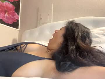 hawaiigirl_'s chat room