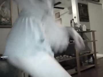 monkeygirl99's chat room