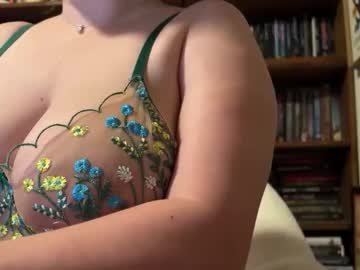 mysticmoonflower's chat room