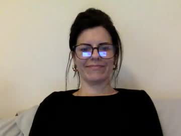 sweetriddance's chat room