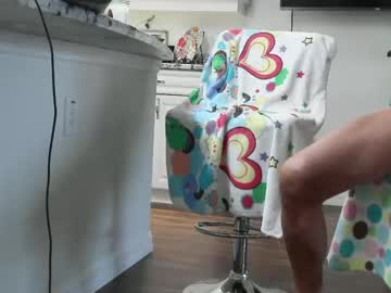 lovingcouple1969's chat room