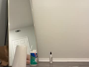 lilylustxoxo's chat room