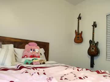 ashleyyylove13's chat room