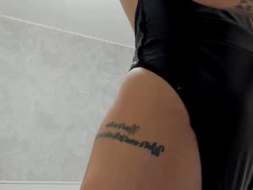 v_deville's chat room