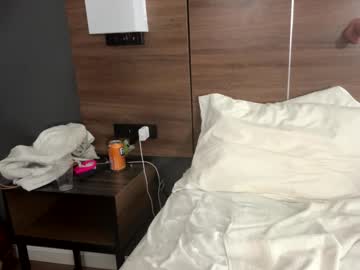 deepthroatqueen33's chat room