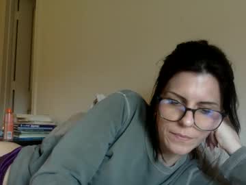 sweetriddance's chat room