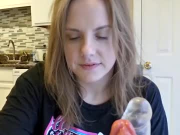 tinywithtiddies's chat room