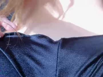 chroniclove's chat room