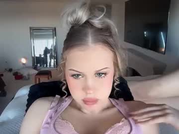 lunarose17's chat room