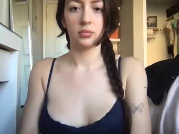 isabellaroseee's chat room