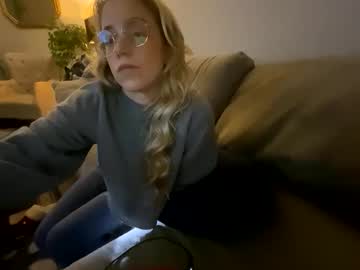 mikeywhite123's chat room