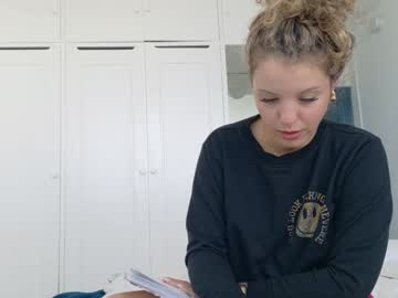 theislandgirl's chat room