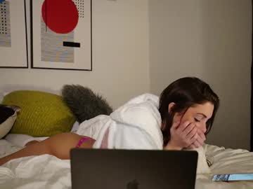 handsomedeck23's chat room