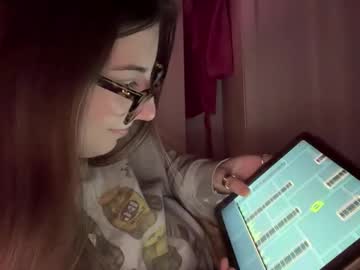 fantasyella's chat room