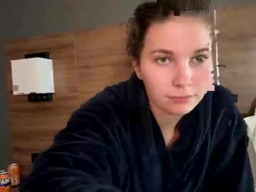 deepthroatqueen33's chat room