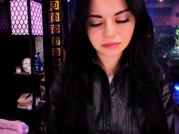 alma_pearl's chat room