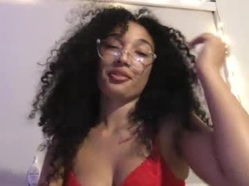 rosalinatoosexy's chat room