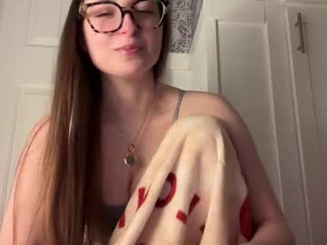 fantasyella's chat room