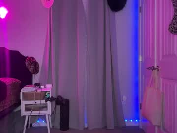 brielledaviss's chat room