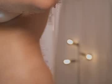 annieguzman_'s chat room