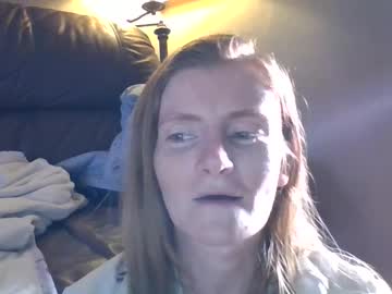 stickyredfunsize's chat room