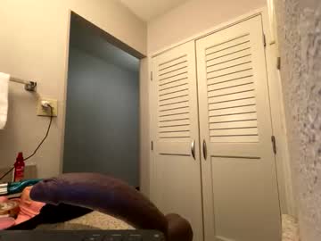 candyclaws05's chat room