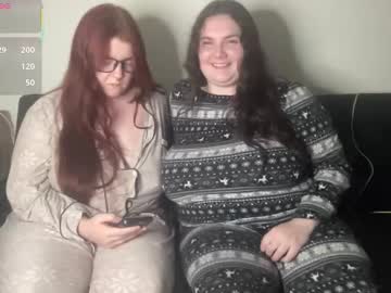 scarletttsinner's chat room