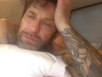 kaneisyours2420's chat room