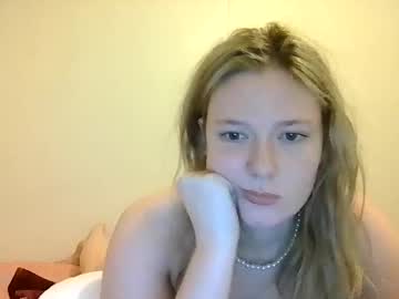 sara9920's chat room