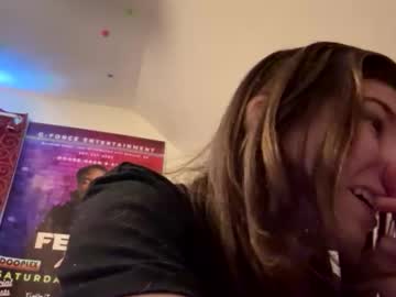 deepthroatqueen33's chat room