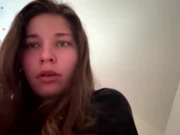 deepthroatqueen33's chat room