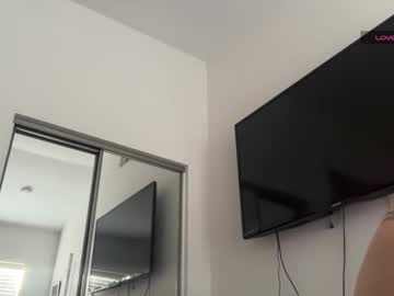 bellaryderr's chat room