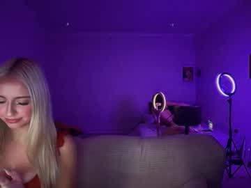 chloeros3e's chat room