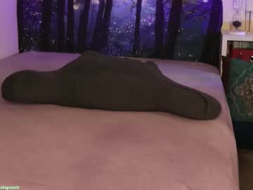 widthofapeach's chat room